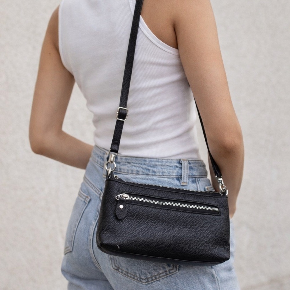 Chic Black Crossbody Bag